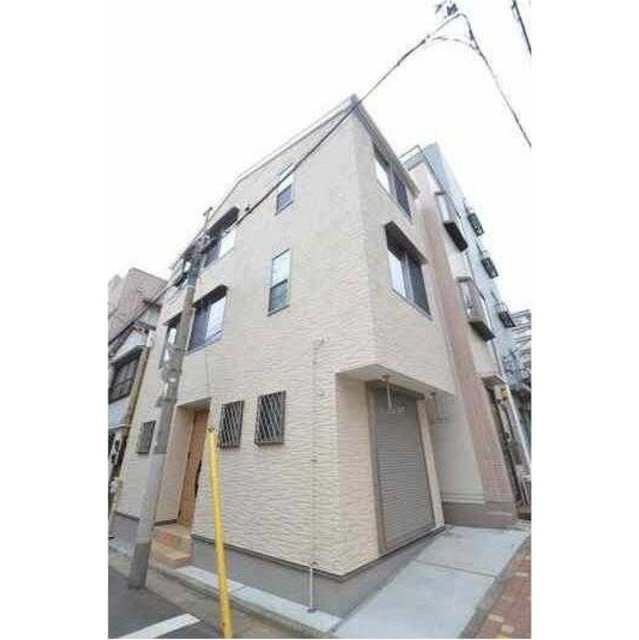 門前仲町駅より徒歩3分 築6年9ヶ月 3階建の賃貸物件