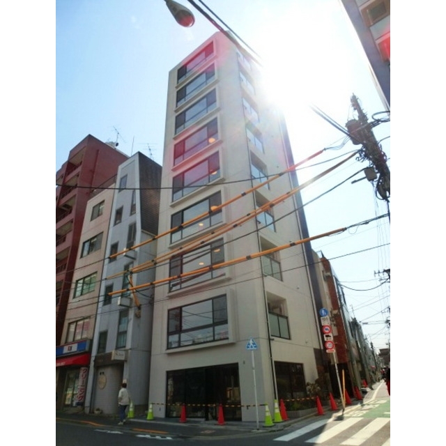 神楽坂駅より徒歩1分 築6年8ヶ月 9階建の賃貸物件