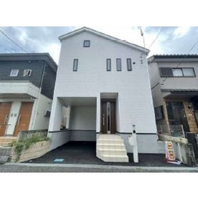 霞ヶ関駅より徒歩14分 築4年5ヶ月 2階建の賃貸物件