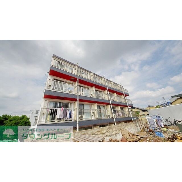 地下鉄成増駅より徒歩10分 築10年8ヶ月 4階建の賃貸物件