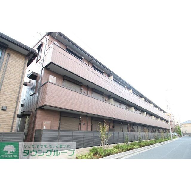 綾瀬駅よりバス15分 徒歩3分 築8年3ヶ月 3階建の賃貸物件