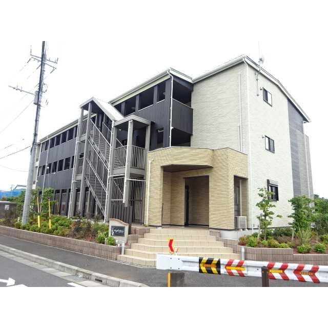 柏の葉キャンパス駅より徒歩16分 築4年10ヶ月 3階建の賃貸物件