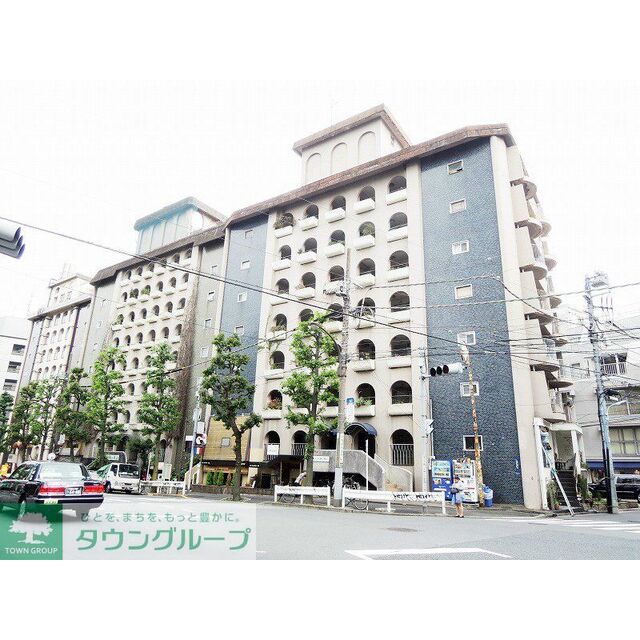 外苑前駅より徒歩5分 築56年5ヶ月 8階建の賃貸物件