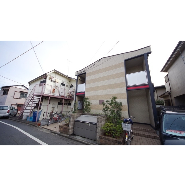 地下鉄成増駅より徒歩17分 築17年11ヶ月 2階建の賃貸物件