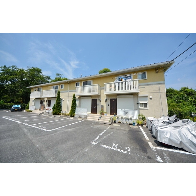 秋川駅よりバス6分 徒歩7分 築18年2ヶ月 2階建の賃貸物件