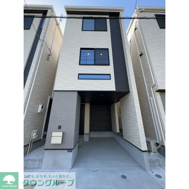 久が原駅より徒歩4分 築2年10ヶ月 3階建の賃貸物件