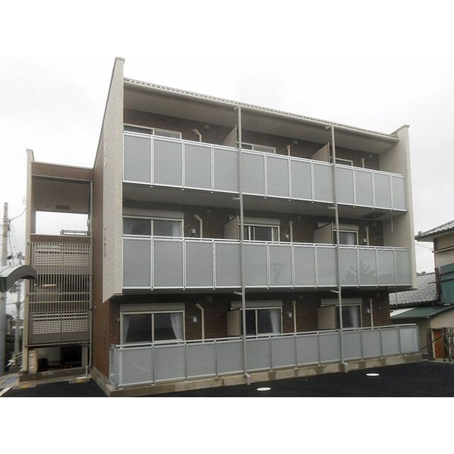 京急長沢駅より徒歩6分 築9年9ヶ月 3階建の賃貸物件