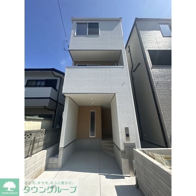 南与野駅より徒歩13分 新築 3階建の賃貸物件