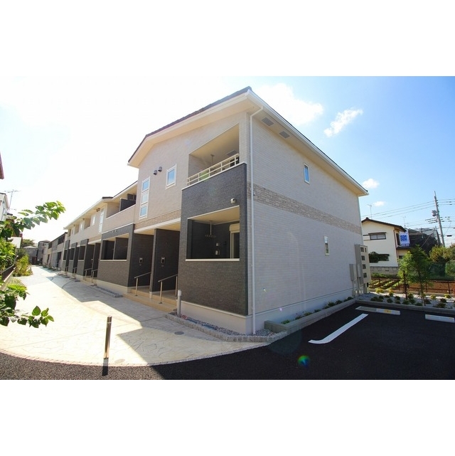 鷹の台駅より徒歩19分 築5年3ヶ月 2階建の賃貸物件