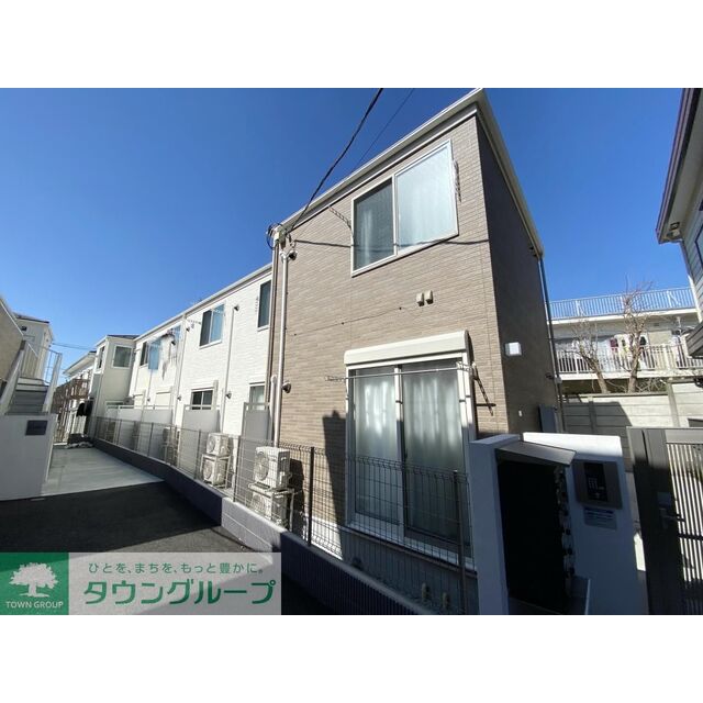 上大岡駅より徒歩8分 築4年9ヶ月 2階建の賃貸物件