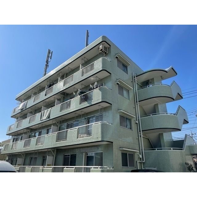 牛浜駅より徒歩10分 築38年2ヶ月 4階建の賃貸物件