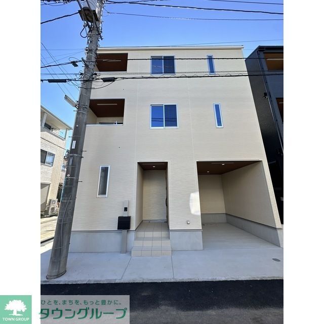 南与野駅より徒歩11分 築1年 3階建の賃貸物件