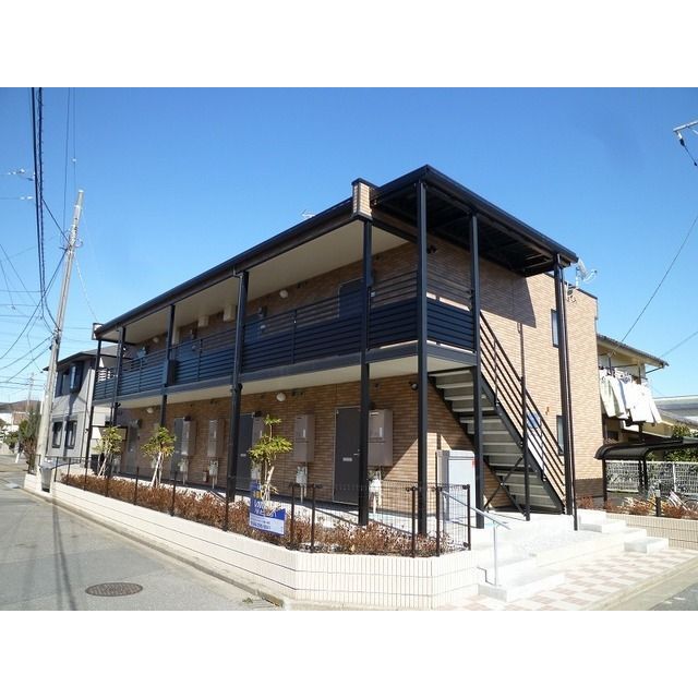 坂戸駅より徒歩11分 築13年2ヶ月 2階建の賃貸物件