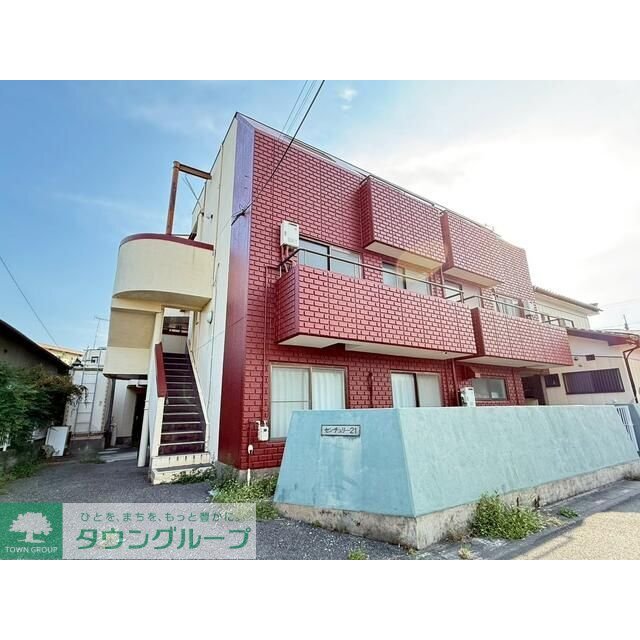 熊谷駅より徒歩44分 築35年6ヶ月 3階建の賃貸物件