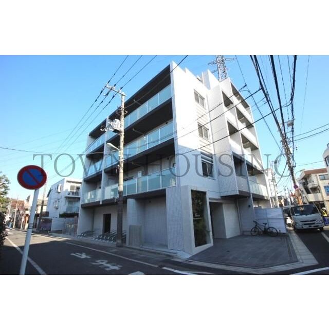 西太子堂駅より徒歩4分 築8年 5階建の賃貸物件