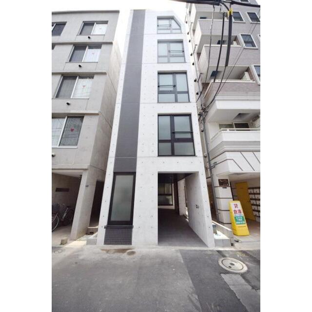 十条駅より徒歩7分 築8年7ヶ月 5階建の賃貸物件