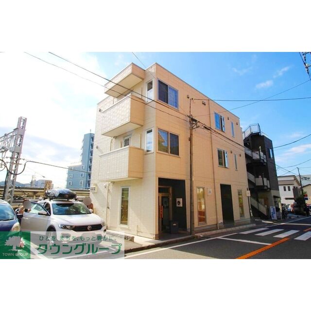 逗子駅より徒歩1分 築4年7ヶ月 3階建の賃貸物件