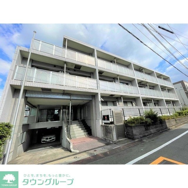 代々木公園駅より徒歩10分 築21年7ヶ月 3階建の賃貸物件