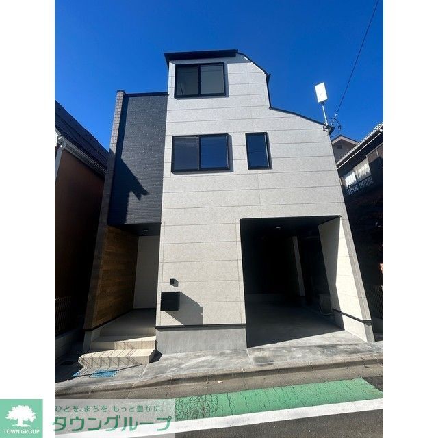 国立駅より徒歩18分 新築 3階建の賃貸物件