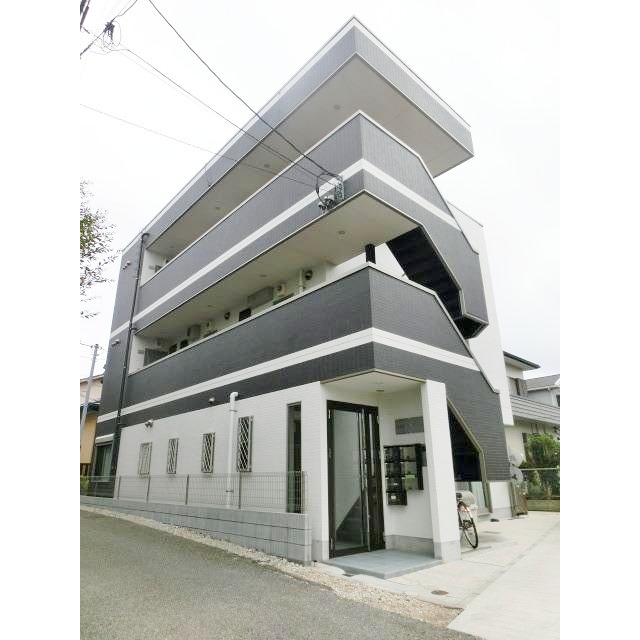 津田沼駅より徒歩5分 築14年7ヶ月 3階建の賃貸物件