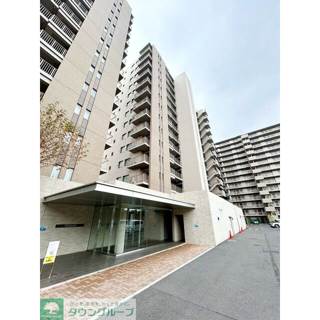 千葉ニュータウン中央駅より徒歩8分 築8年11ヶ月 14階建の賃貸物件