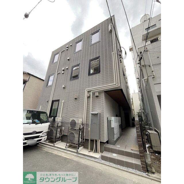 田端駅より徒歩15分 新築 3階建の賃貸物件