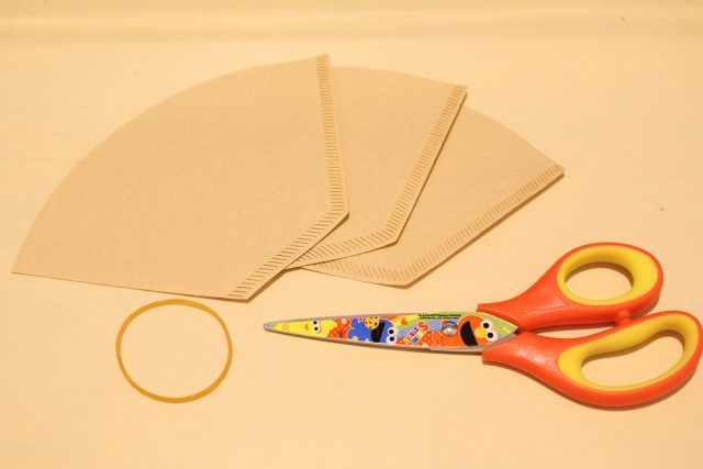 100均アイテムで部屋の乾燥がゼロに コーヒーフィルター で加湿器を作れるって知ってた Yahoo 不動産おうちマガジン