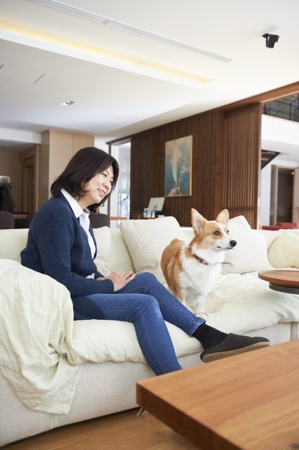 柴門ふみさんインタビュー イヌって 永遠に3歳のままの子どもと同じ ペットと暮らす Yahoo 不動産おうちマガジン