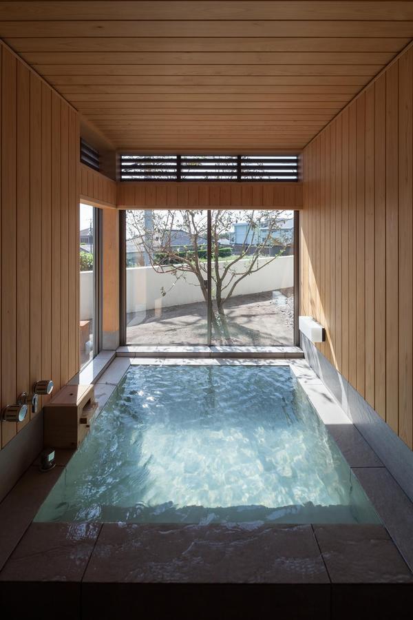 あの高級旅館が我が家で実現 温泉宿のようなお風呂のある家 Yahoo 不動産おうちマガジン