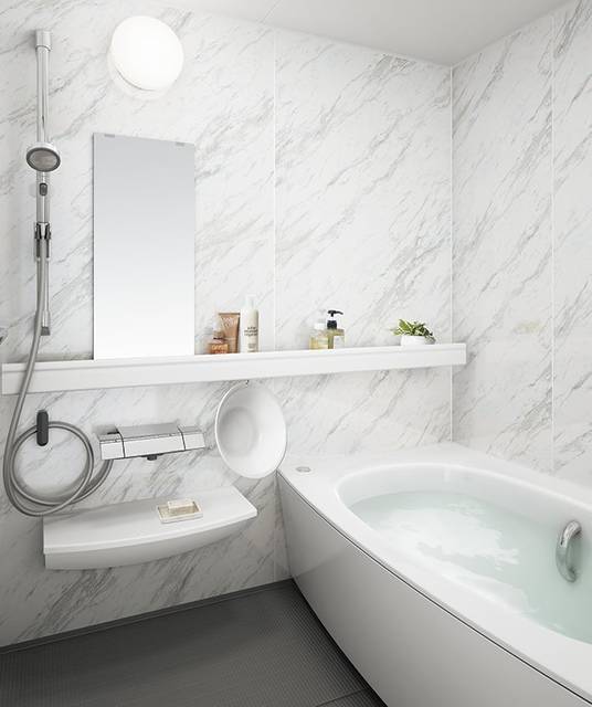 浴室の壁をパネルで模様替え Diyとリフォームの違いとは Yahoo 不動産おうちマガジン
