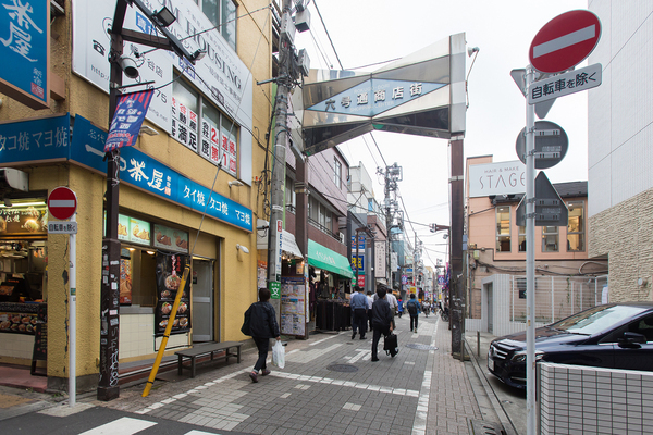 おしゃれさと親しみやすさの絶妙なミックス感 幡ヶ谷 の商店街 Yahoo 不動産おうちマガジン