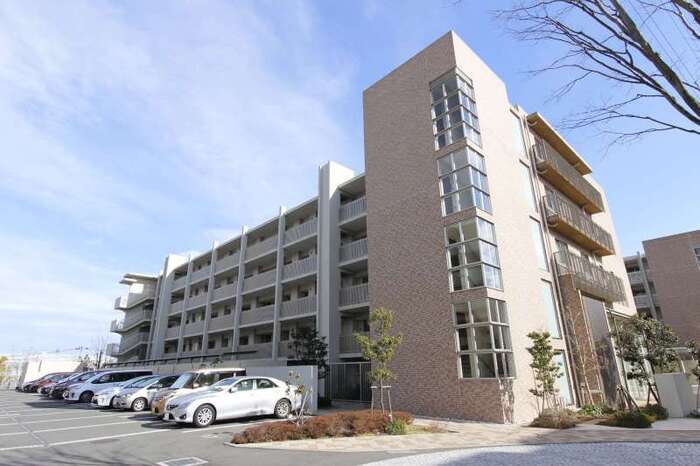 サンクタスシティ長津田みなみ台レジデンス B棟 神奈川県横浜市緑区長津田みなみ台 2丁目 の売買情報 Yahoo 不動産のおうちダイレクト 売り出し物件情報や中古マンションの推定成約価格推移