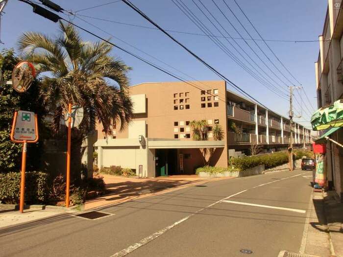 エステ ヴィラ横浜上永谷 イーストコリーナ 神奈川県横浜市港南区上永谷4丁目 の売買情報 Yahoo 不動産 のおうちダイレクト 売り出し物件情報や中古マンションの推定成約価格推移