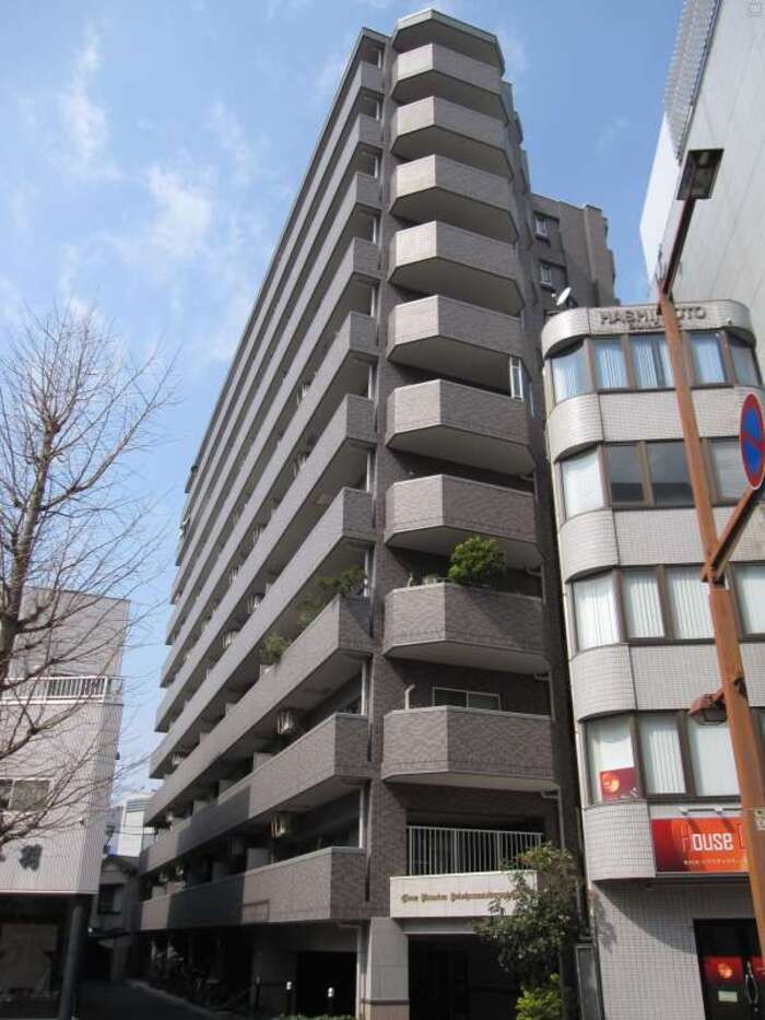 ライオンズマンション横浜桜木町 神奈川県横浜市西区桜木町7丁目 の売買情報 Yahoo 不動産のおうちダイレクト 売り出し物件情報や中古マンション の推定成約価格推移
