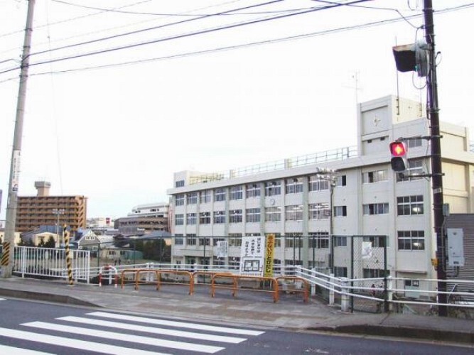 小学校 鹿野小学校 徒歩13分