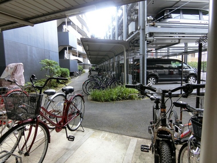 駐輪場
