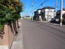 常磐線「亘理」駅より徒歩約15分。