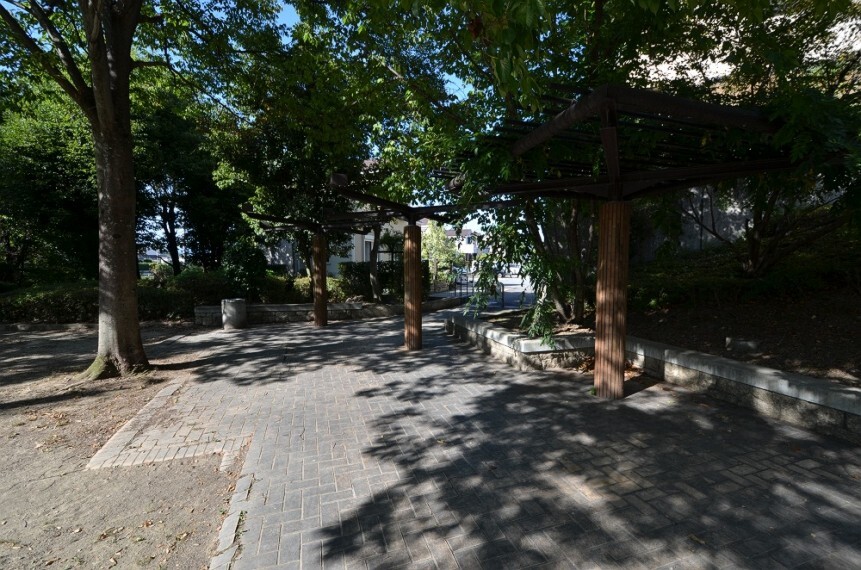 公園 【公園】北ひばりが丘公園まで115m