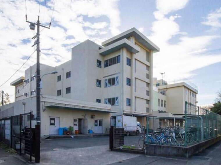 小学校 小平市立小平第三小学校 836m