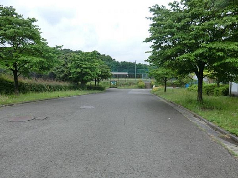 公園 上菅田東部公園 約240m
