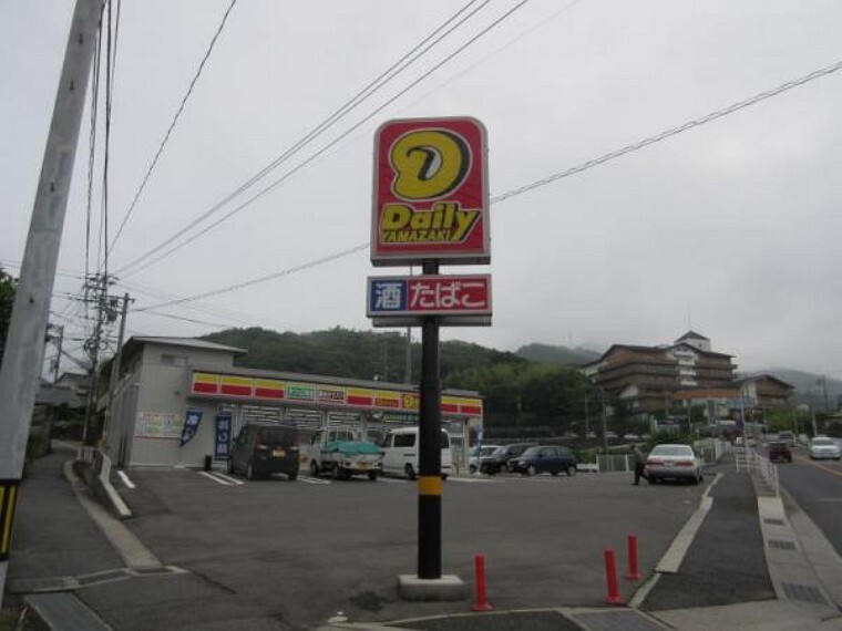 コンビニ デイリーヤマザキ広島上安店