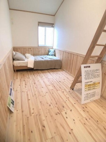 洋室6帖:各部屋収納があるのでいつでもお部屋すっきり!
