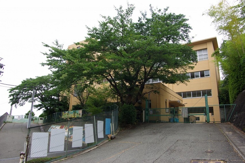 小学校 【小学校】宝塚市立長尾台小学校まで1248m