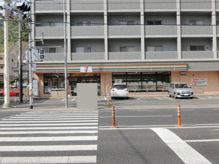 コンビニ セブンイレブン 呉市阿賀中央店