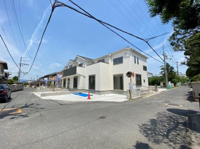 現況写真 角地なので開放的です
