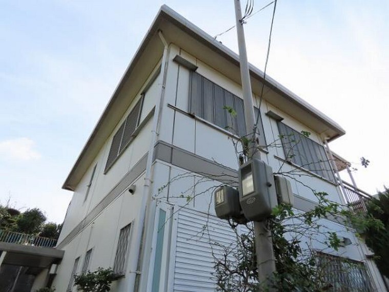 外観写真 生活至便なスーパーは徒歩約10分圏内