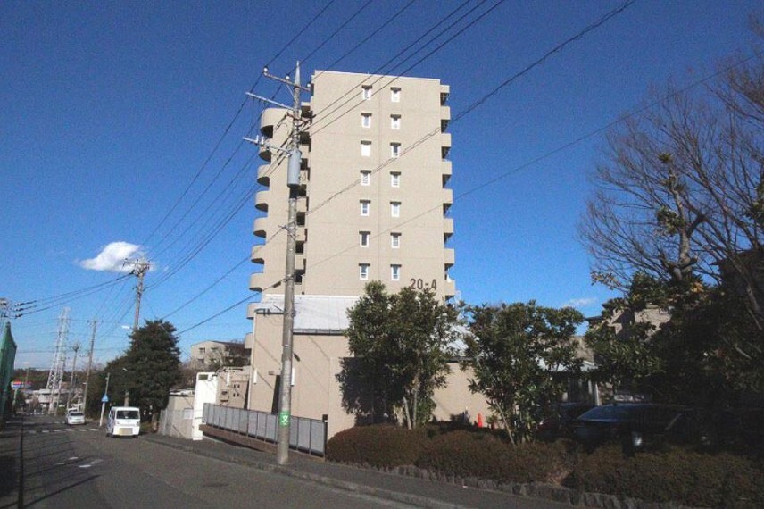 外観写真 敷地内に駐車場あり!最新の空き状況はご確認ください。