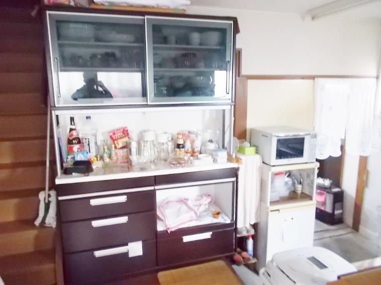 収納 たくさん収納できる食器棚