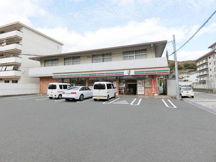 コンビニ セブンイレブン 広島温品5丁目店