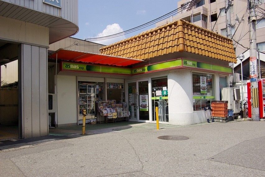 コンビニ 【コンビニエンスストア】アズナスエクスプレス小林店まで764m